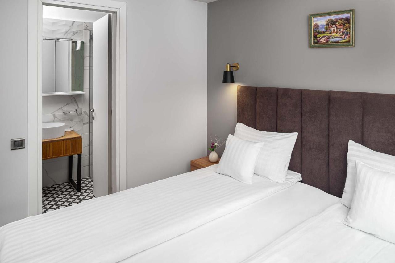 Labirint Boutique Hotel Bucarest Exterior foto